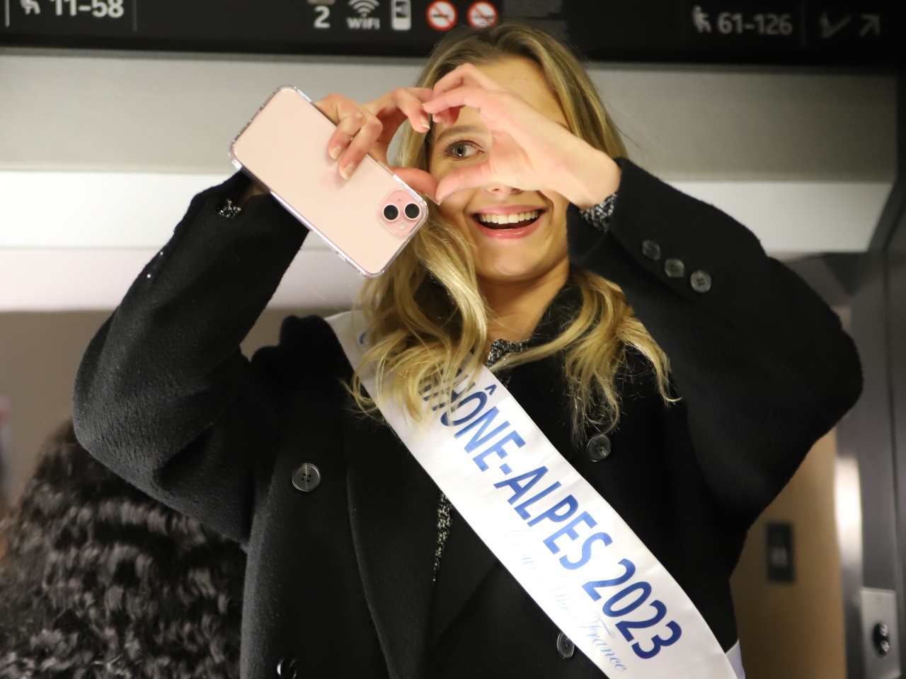 Aliz E Bidaut Miss Rh Ne Alpes En Route Pour Miss France Photos