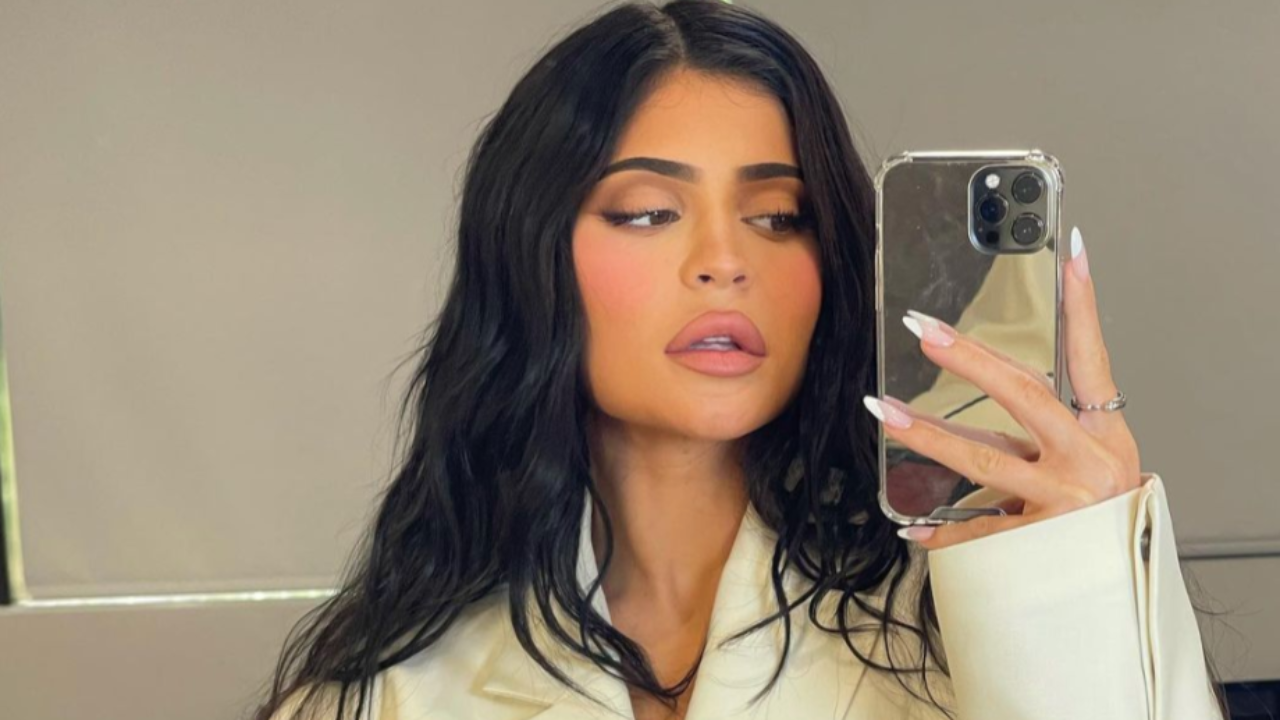 Kylie Jenner Confirme Sa Grossesse En Dévoilant Une Tendre Vidéo 