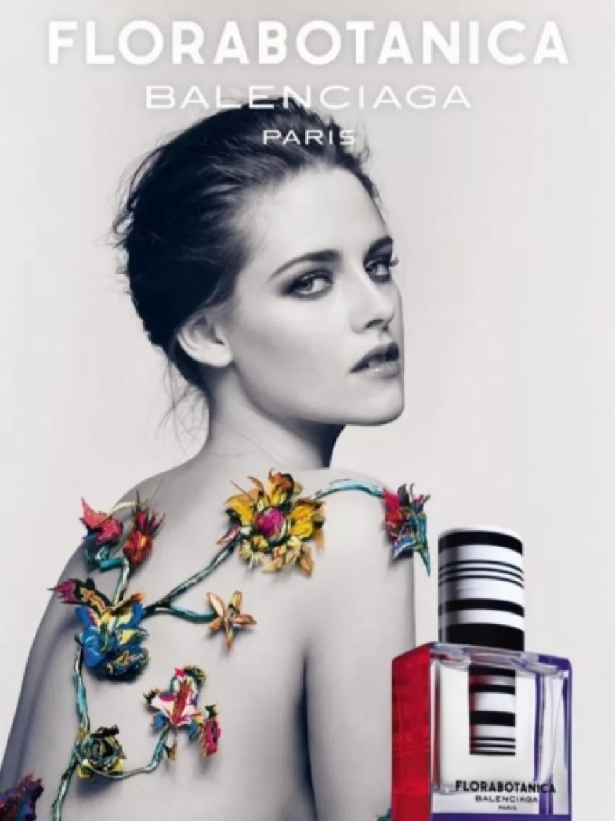 KRISTEN STEWART NUE POUR BALENCIAGA